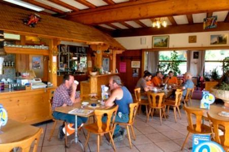 Hotel-Buffet De La Gare Шато-д'Е Екстер'єр фото